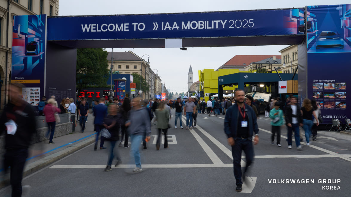 텍스트, 야외, 도로, 거리이(가) 표시된 사진

AI 생성 콘텐츠는 정확하지 않을 수 있습니다.